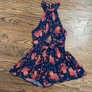 ⭐️Mura Boutique Romper